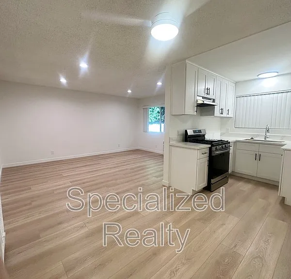 508 Hill Dr #2 — Photo 3