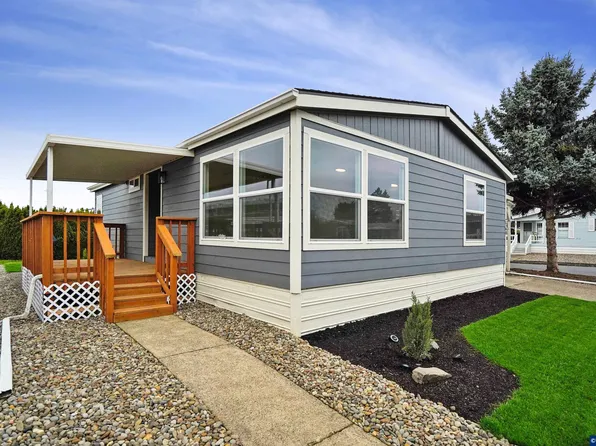 2768 Oakland Loop SE, Salem, OR 97317