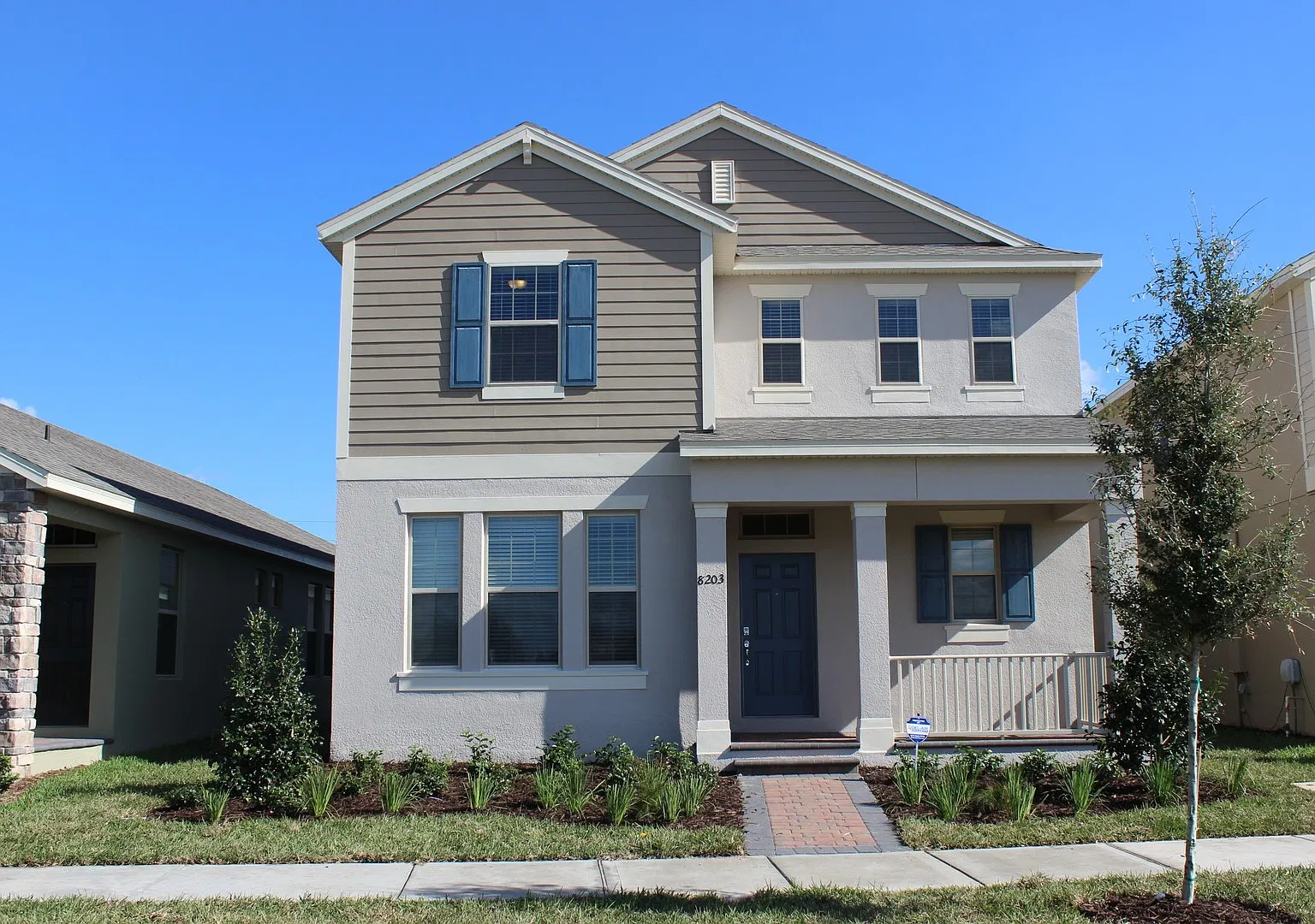 8203 Lakeview Crossing Drive — Photo 1