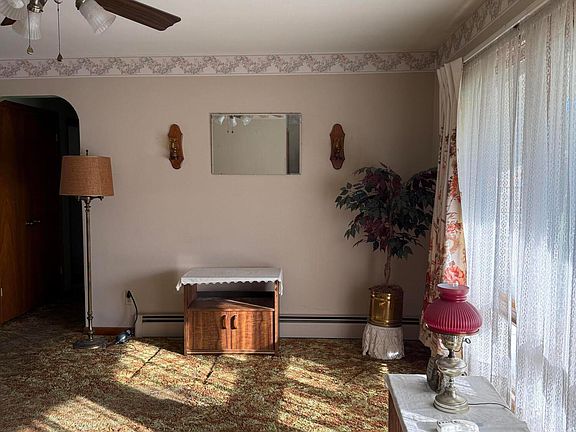 5th image of 370 Avenue D