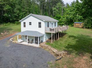686 Snow Mountain Rd, Stanardsville, VA 22973