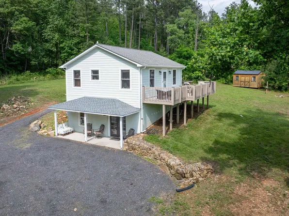 686 Snow Mountain Rd, Stanardsville, VA 22973