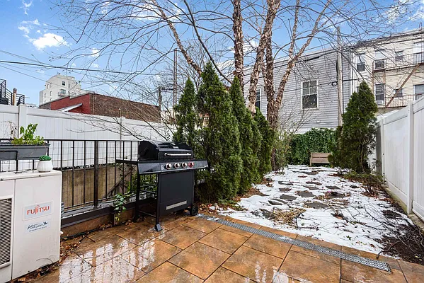 Rented by Corcoran | media 9