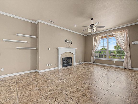 3rd image of 500 Halleck Coach Rd