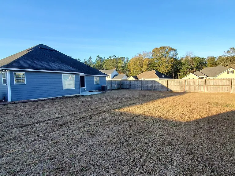 5255 Carlton Ridge Cir — Photo 19