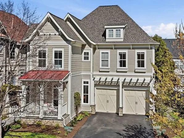 22826 Courtland Park Dr, Ashburn, VA 20148