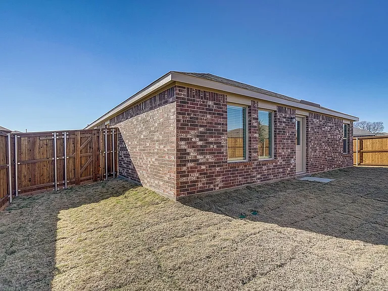 2817 Watchpoint Rd — Photo 43