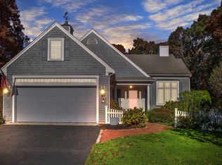 15 Regatta Dr, Mashpee, MA 02649