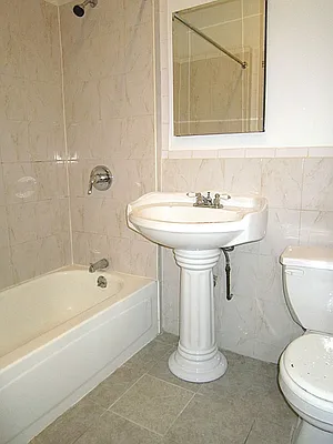 Rented by City Connections Realty | media 43