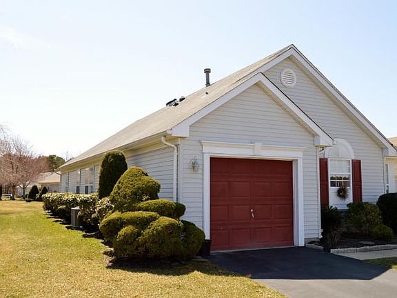 3rd image of 2654 Blissfield Ln