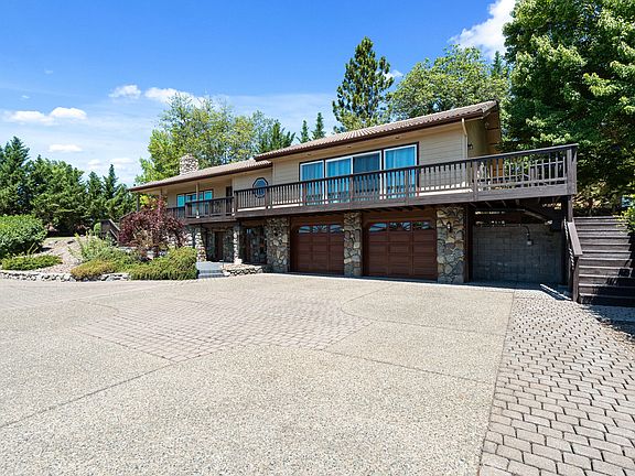 5th image of 1438 NE Sherman Ln