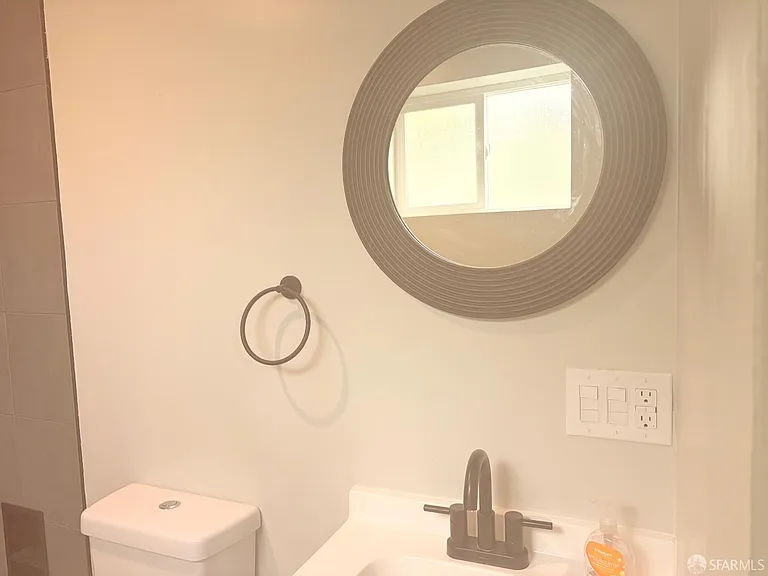 2555 Sherwood Dr — Photo 19