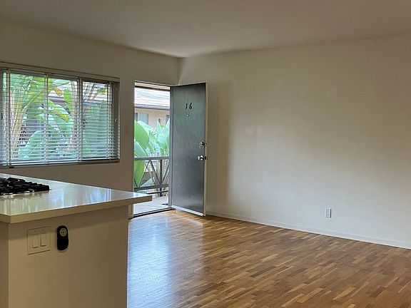 3rd image of 801 Idaho Ave #16