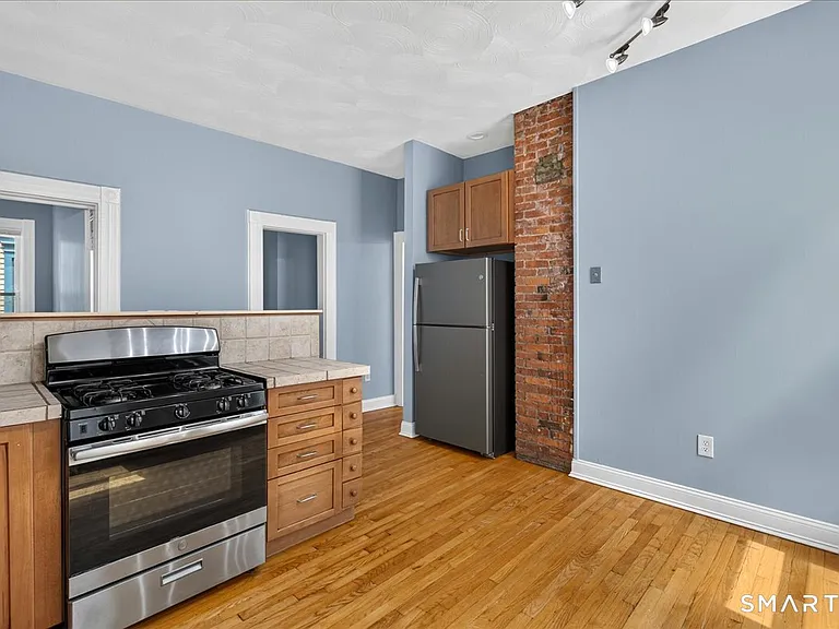 172 Ellsworth Ave #1 — Photo 8