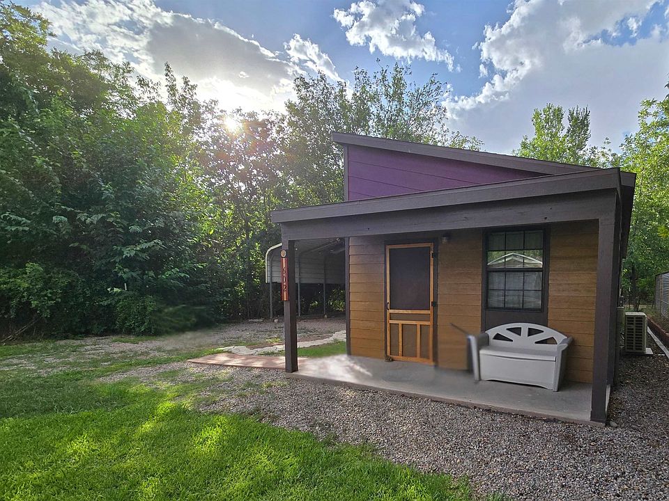 1st image of 602 Cedro St