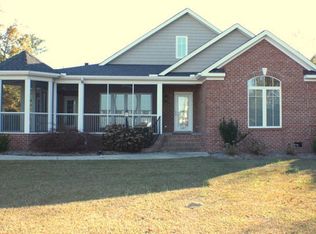 287 Eagle View Ln, Blounts Creek, NC 27814