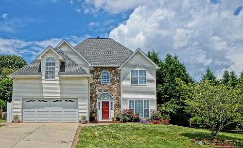 1st image of 110 Breton Ct