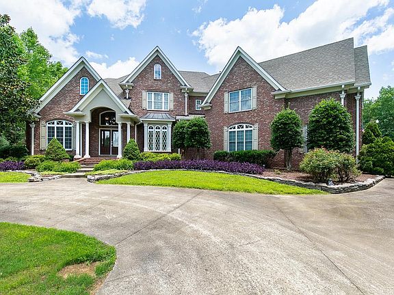 3rd image of 219 Churchill Farms Dr
