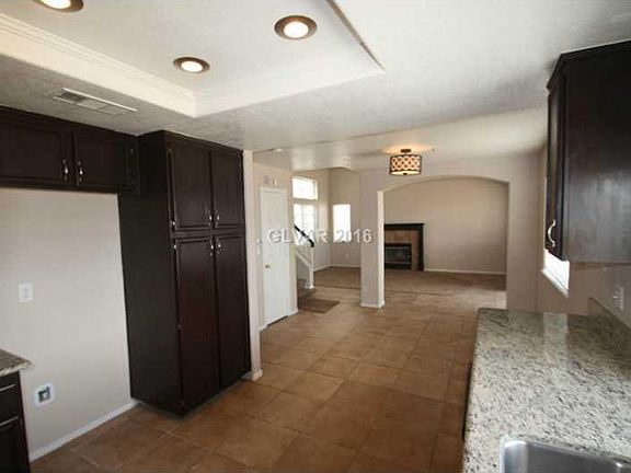 5th image of 3928 Madrone Dr