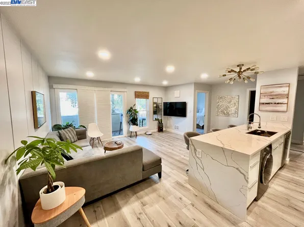 360 Vernon St APT 101, Oakland, CA 94610