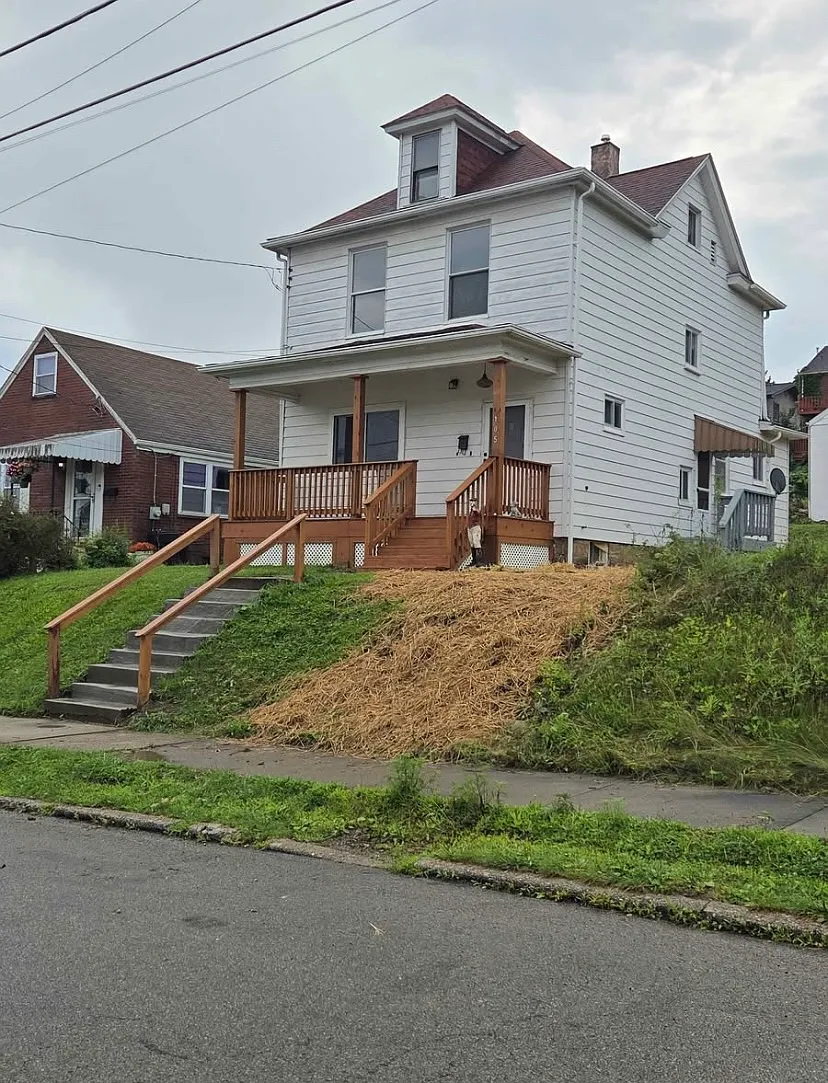 3 bed, $1,400 — Photo 1