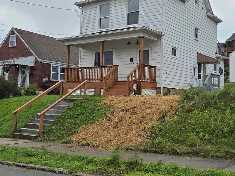 105 E Patterson Ave — Photo 1