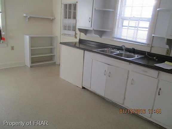 3rd image of 110 Eastwood Ave
