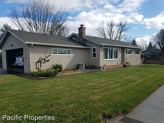2nd image of 762 5th St W