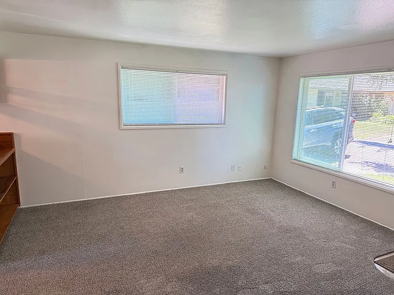231 Holeman Ave — Photo 7