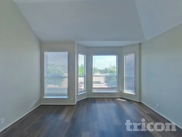 4504 Vista Meadows Dr — Photo 8