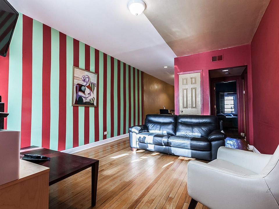 Living room.