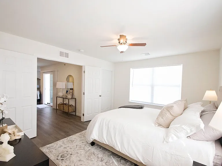 Apartments On Main — Photo 16