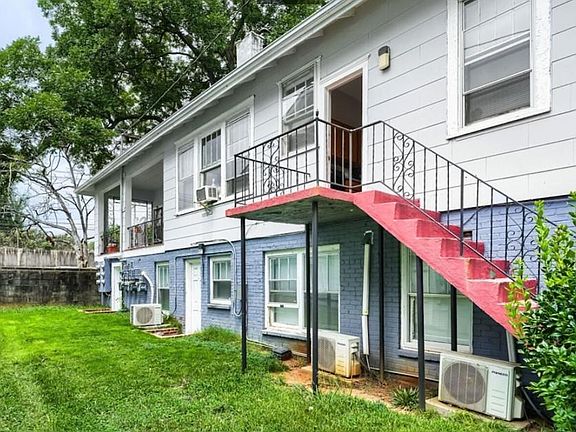 5th image of 3632 E Main St