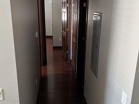 5th image of 326 W Jefferson St Ste 203
