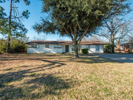 590 N Harbin Dr Stephenville Tx 76401 Zillow