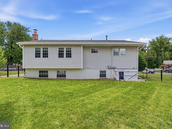2nd image of 7612 Mahoney Dr