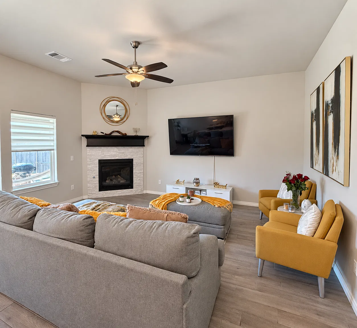3 bed, 1625 sqft, $2,880 — Photo 1