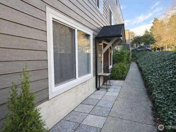 240 S 152 Street #118, Burien, WA 98148