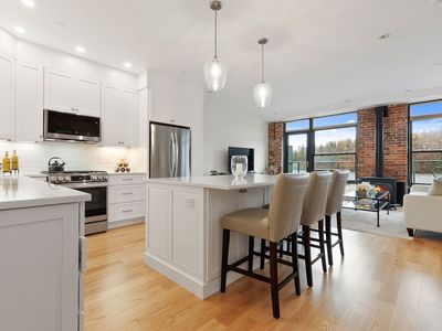 60 Merrimac St Unit 705, Amesbury, MA, 01913