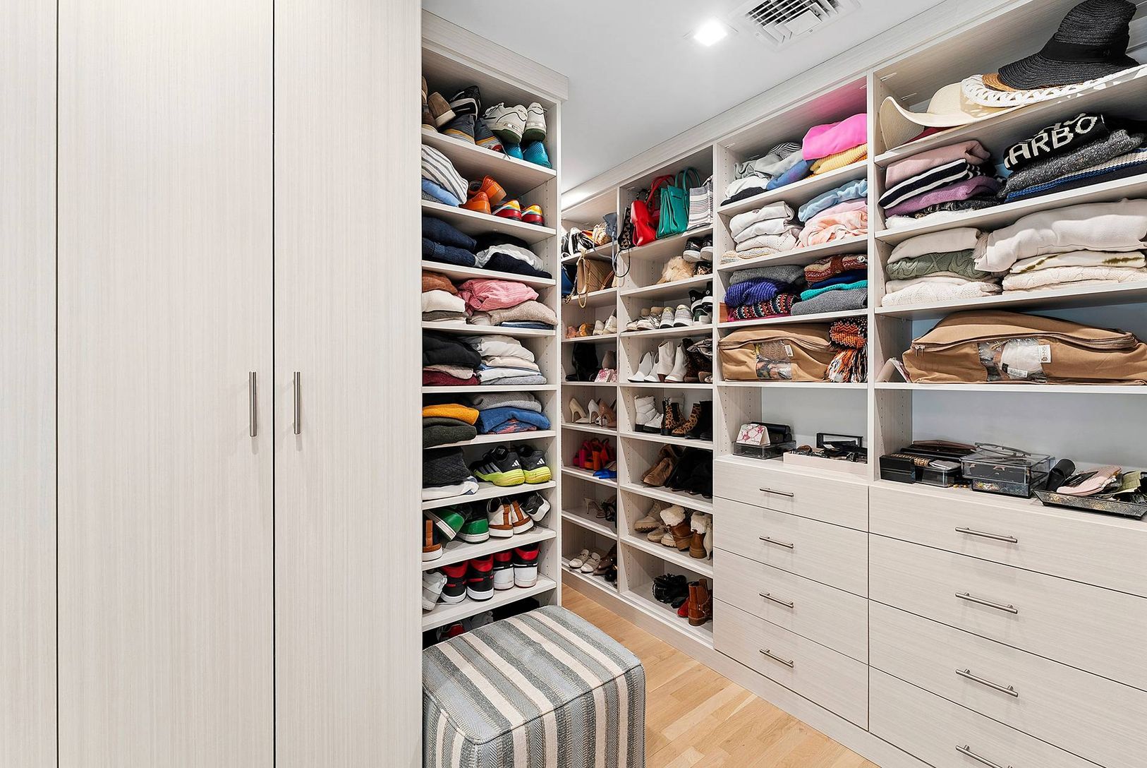  Primary Huge Closet