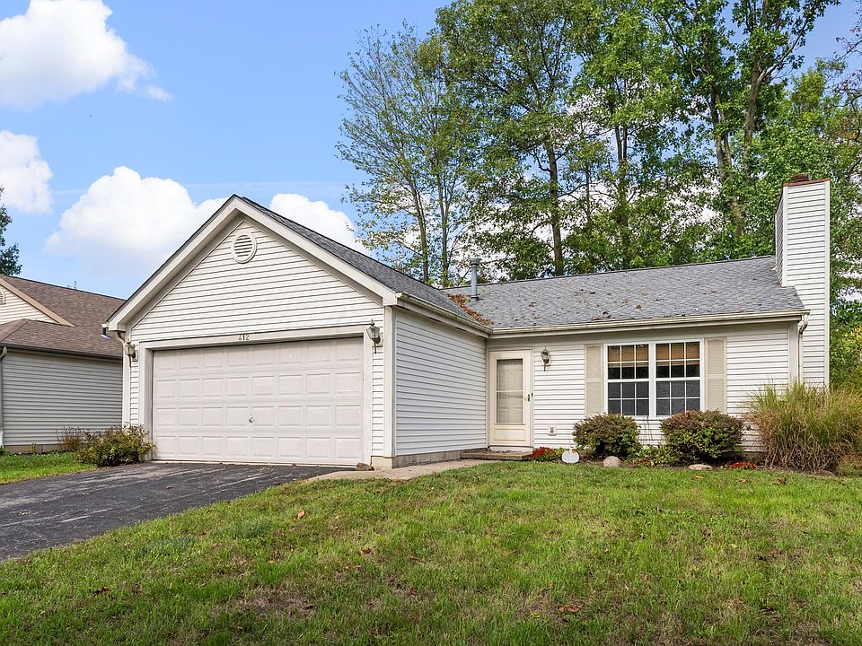 1st image of 412 Maplegrove Dr