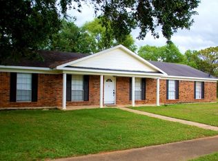 5718 Long Meadow Rd, Mobile, AL 36609