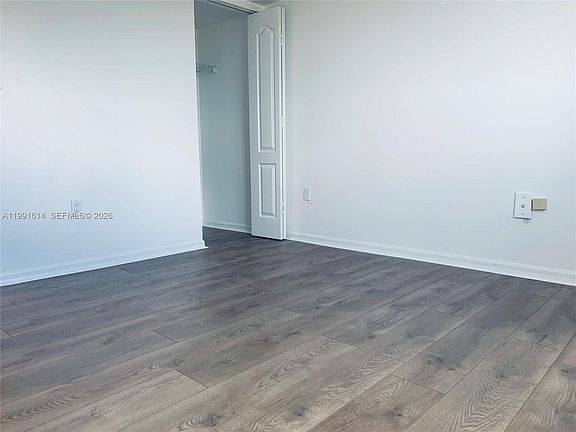 5th image of 406 NW 22nd Ave APT 702