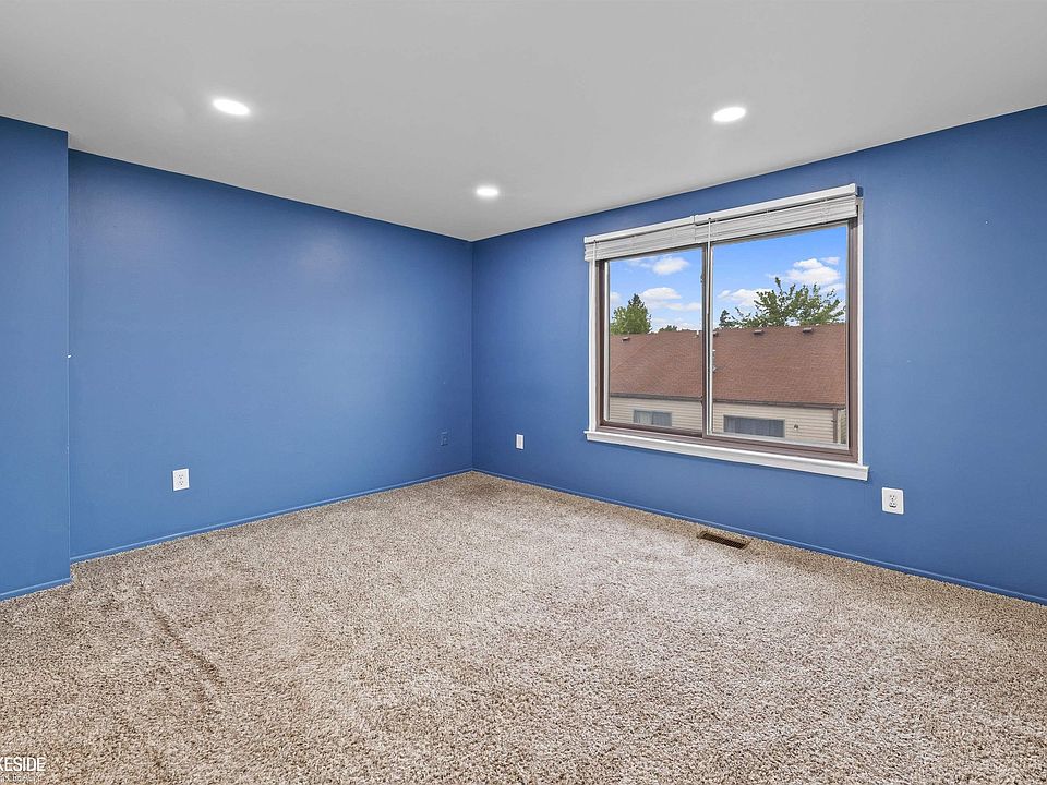 16880 Kingsbrooke Dr, photo 13