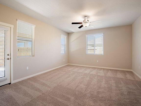4th image of 2056 Park Place