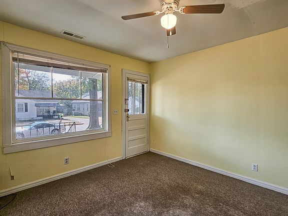 3rd image of 530 Cleveland Ave