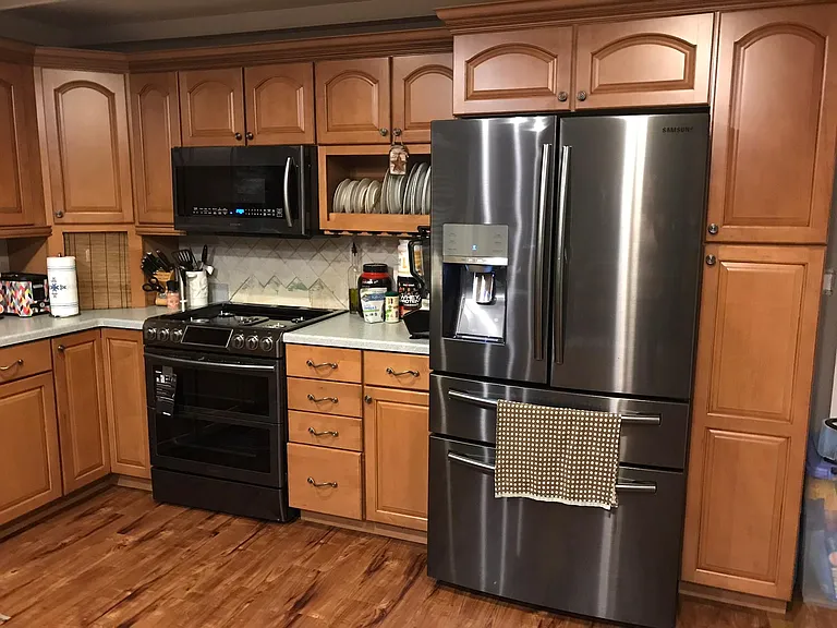 21 Hillside Dr — Photo 1