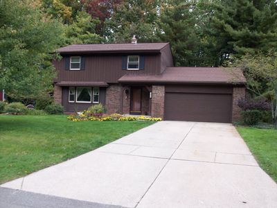 515 Edgeworthe Dr SE, Ada, MI, 49301