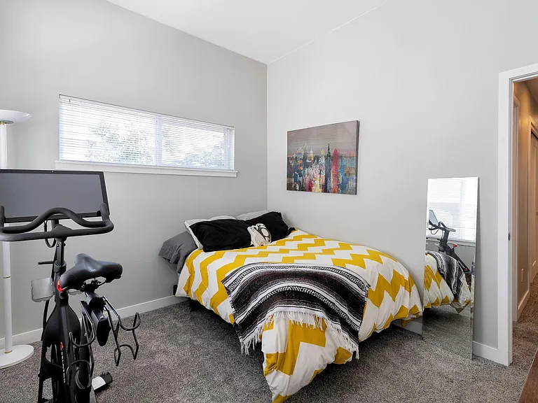 395 N Decatur St — Photo 11
