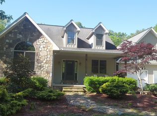 137 Noblet Dr, Hiawassee, GA 30546